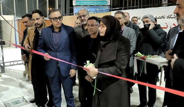 آغار به کار نمایشگاه صنایع غذایی، آرد، نان و صنایع وابسته در زنجان